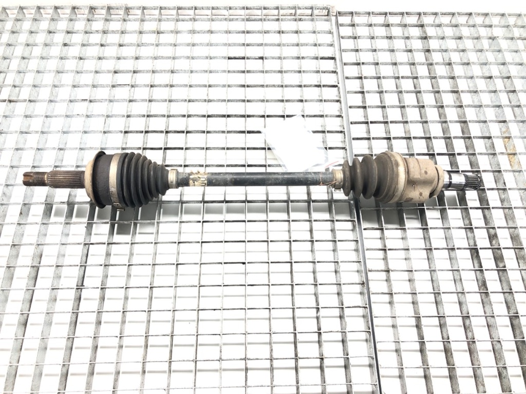 [STARK-587459] Semieje delantero izquierdo TOYOTA YARIS (_P13_) 1.0 (KSP130_) 2010-2022