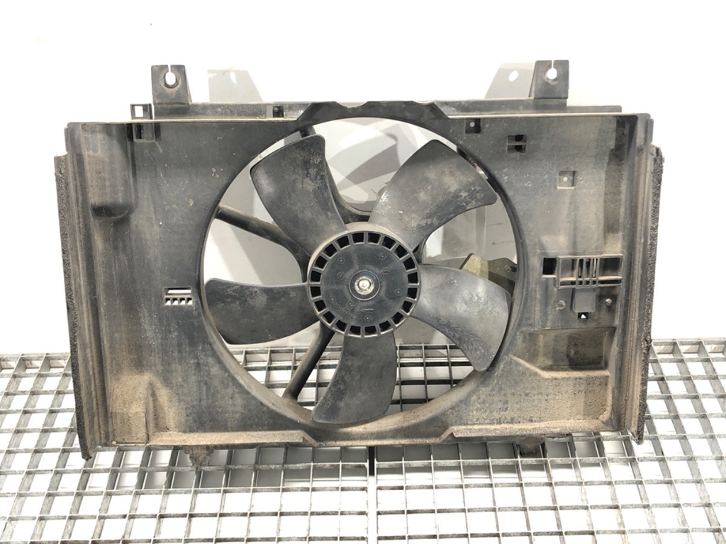 [STARK-587878] Ventilador de radiador Nissan Tiida liftback (C11) 1.8 91 kW 2006-2011