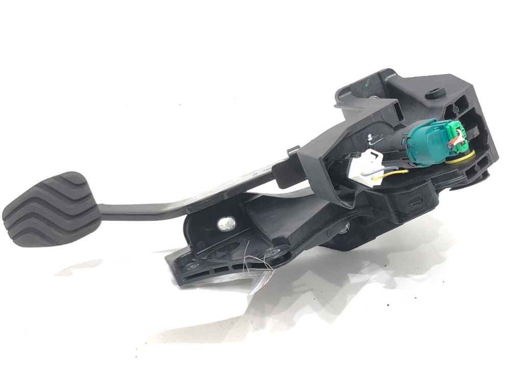 [STARK-609532] Pedales Renault Captur II 2020-2022