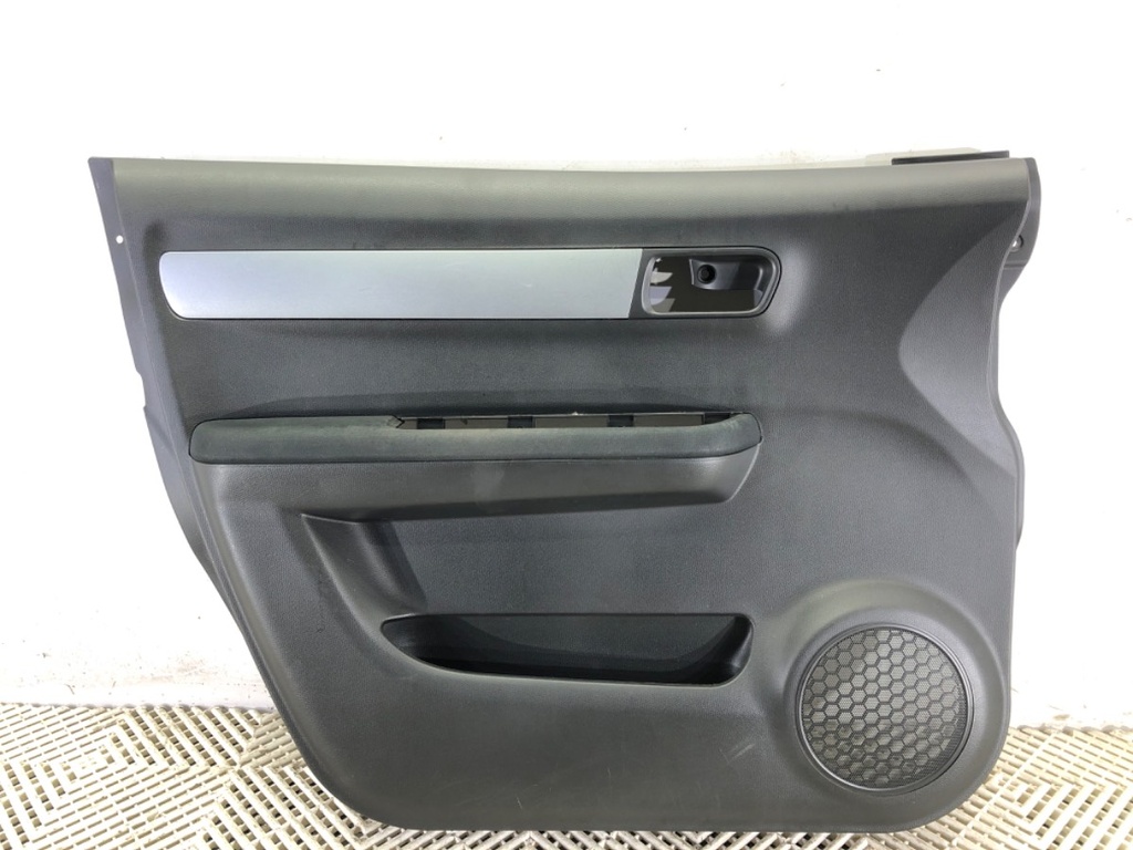 [STARK-664361] Panel de puerta delantero izquierdo SUZUKI SWIFT III (MZ, EZ) 2005-2022 1.3 68 kW