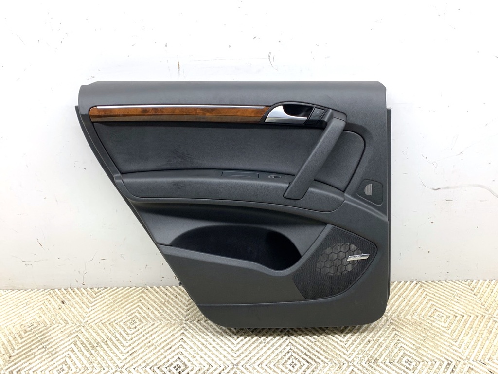 [STARK-719979] Panel de puerta trasera izquierdo Audi Q7 (4LB) 3.0 TFSI quattro 2010-2015
