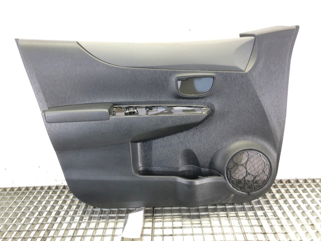[STARK-726249] Panel de puerta delantero izquierdo Toyota Yaris (_P13_) 2010-2022