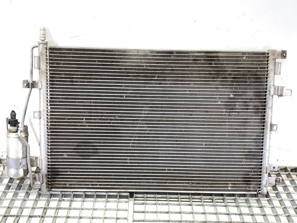 [STARK-731453] Radiador de aire acondicionado VOLVO XC90 I (275) 2002-2015 T6 AWD 200 kW [272 KM] gasolina 2002-2006
