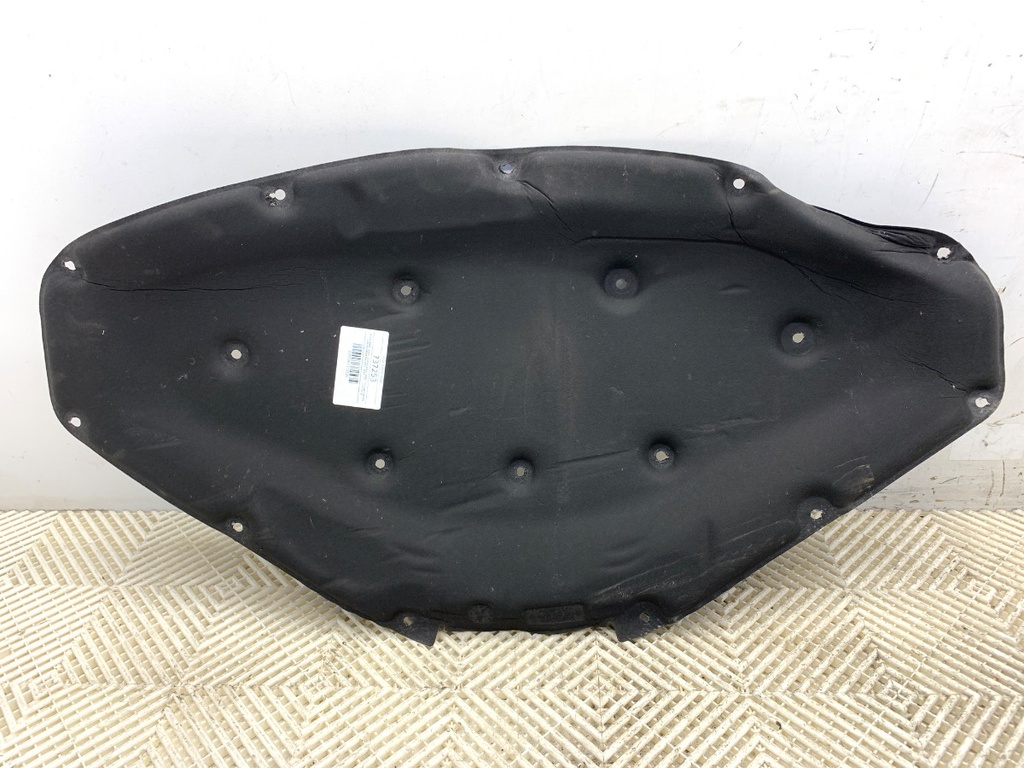 [STARK-737253] Aislamiento de capó BMW 1 (F20) 116i (2011-2019)