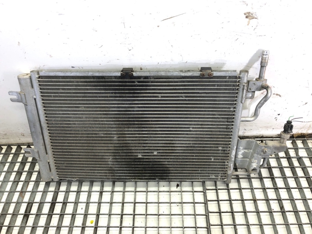 [STARK-744186] Radiador de aire acondicionado OPEL ZAFIRA / ZAFIRA FAMILY B (A05) 2005-2019
