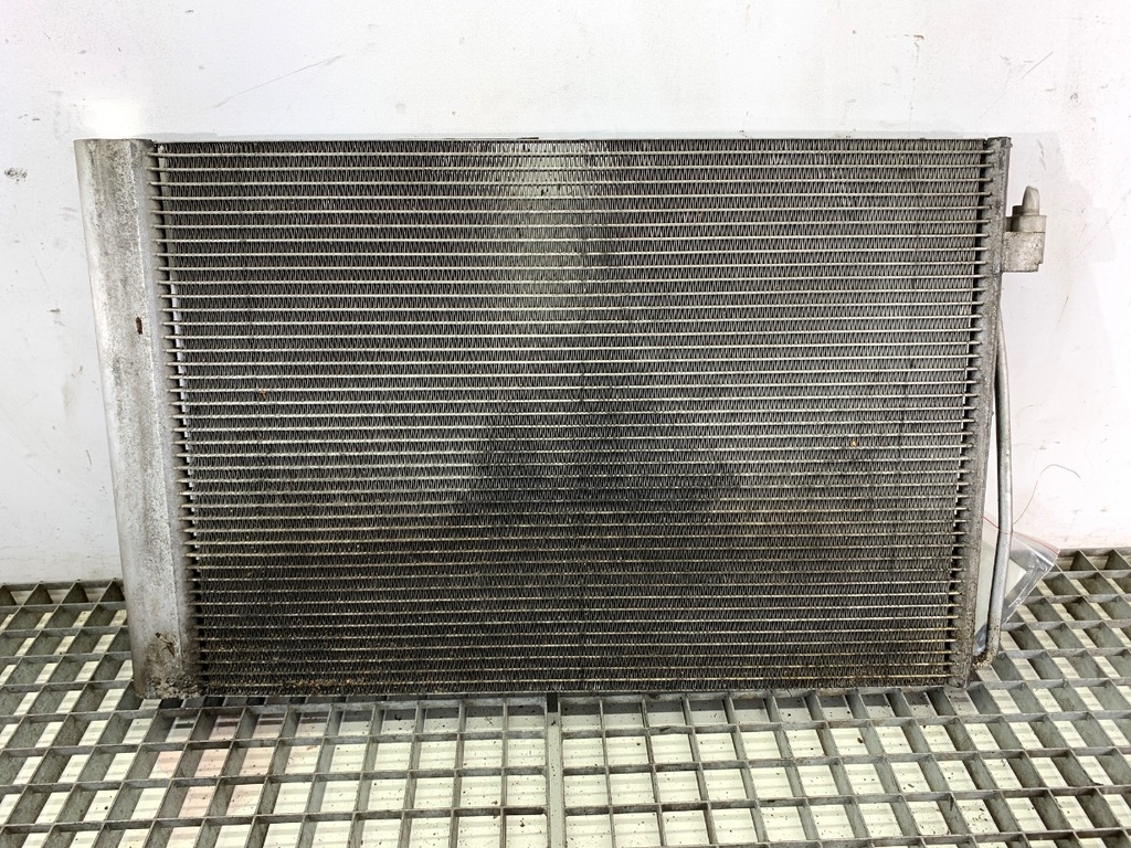 [STARK-757370] Radiador de aire acondicionado BMW Serie 5 (E60) 530i 200 kW 2007-2009