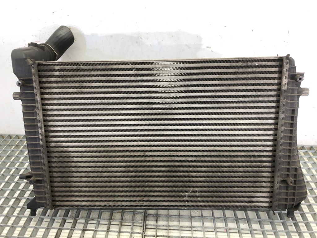 [STARK-761155] Intercooler VW Passat B6 Variant (3C5) 2.0 TDI 103 kW 2005-2011