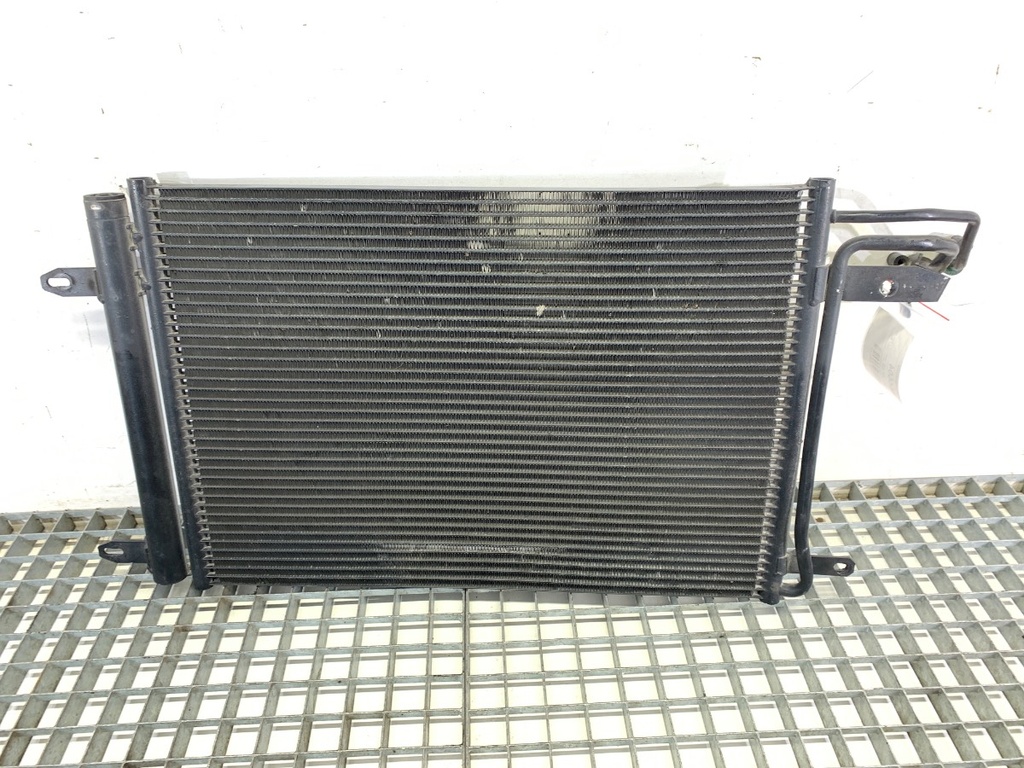 [STARK-766604] Radiador de aire acondicionado VW Golf VI (5K1) 2008-2014 1.2 TSI 63 kW 86 CV