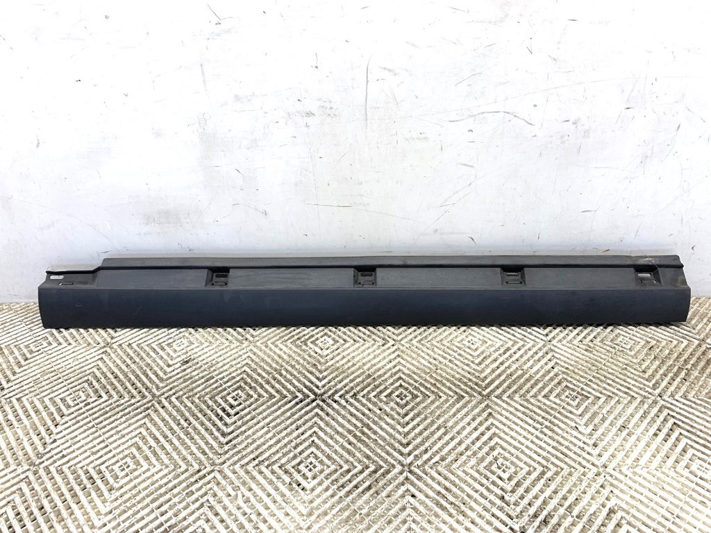 [STARK-768020] Tira de umbral izquierda VW Passat B7 Variant 2010-2015