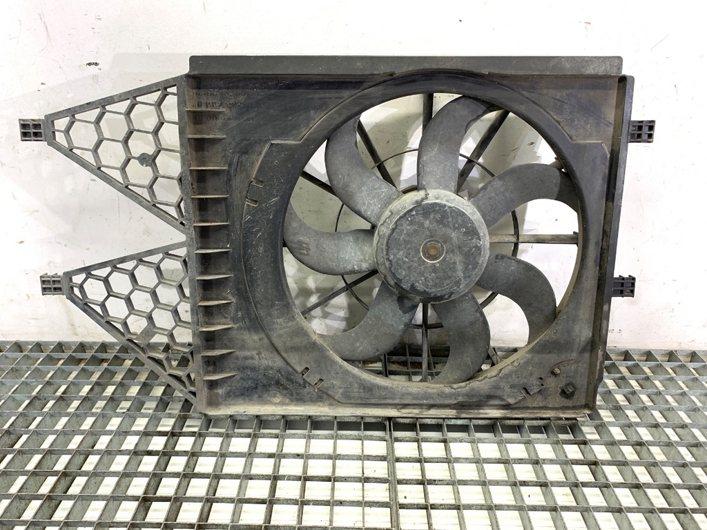 [STARK-771578] Electroventilador del radiador VW Polo V (6R1, 6C1) 1.6 TDI 66 kW (90 CV) 2009-2022