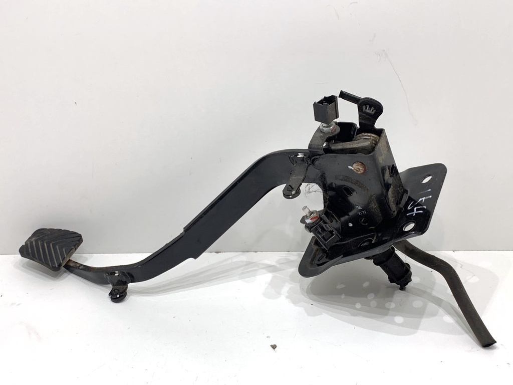 [STARK-866428] Pedales Mitsubishi ASX (GA_W_) 2009-2022