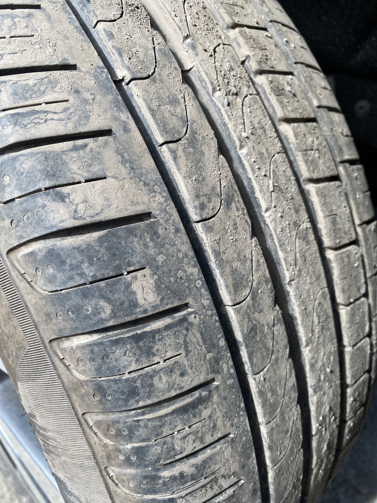 [EPE-101001] Llanta de aleación Borbet 17 pulgadas con neumático SKODA YETI
