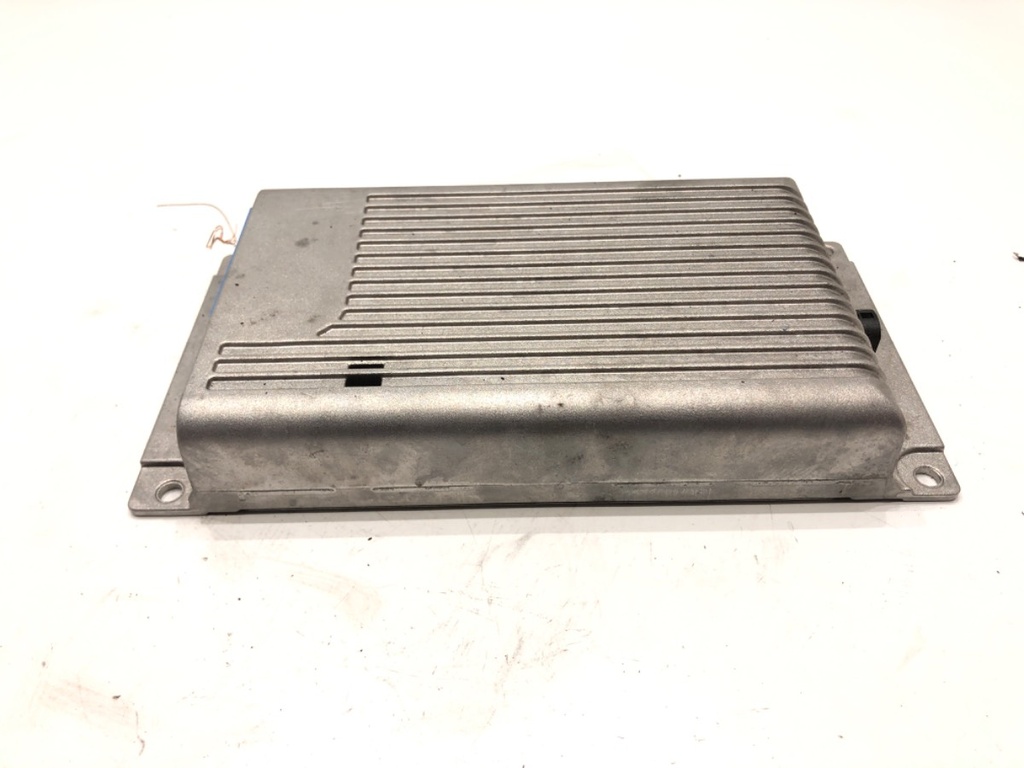 [STARK-596073] Amplificador BMW Serie 5 Touring (E61) 2004-2010