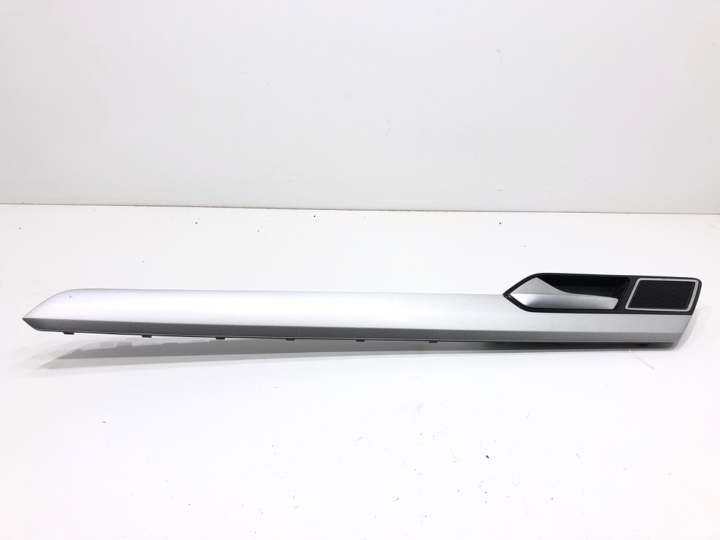 [STARK-646884] Manilla interior de puerta trasera izquierda VW Passat B8 Variant (3G5, CB5) 2014-2022
