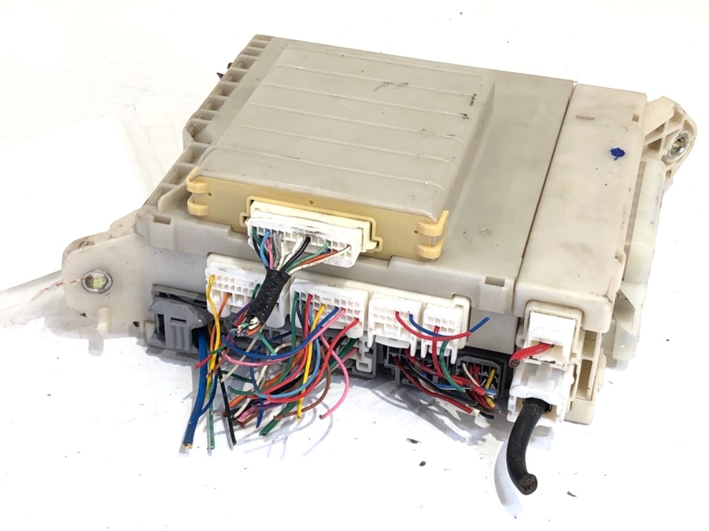 [STARK-735467] Caja de fusibles LEXUS GS (_S19_) 450h 2006-2011