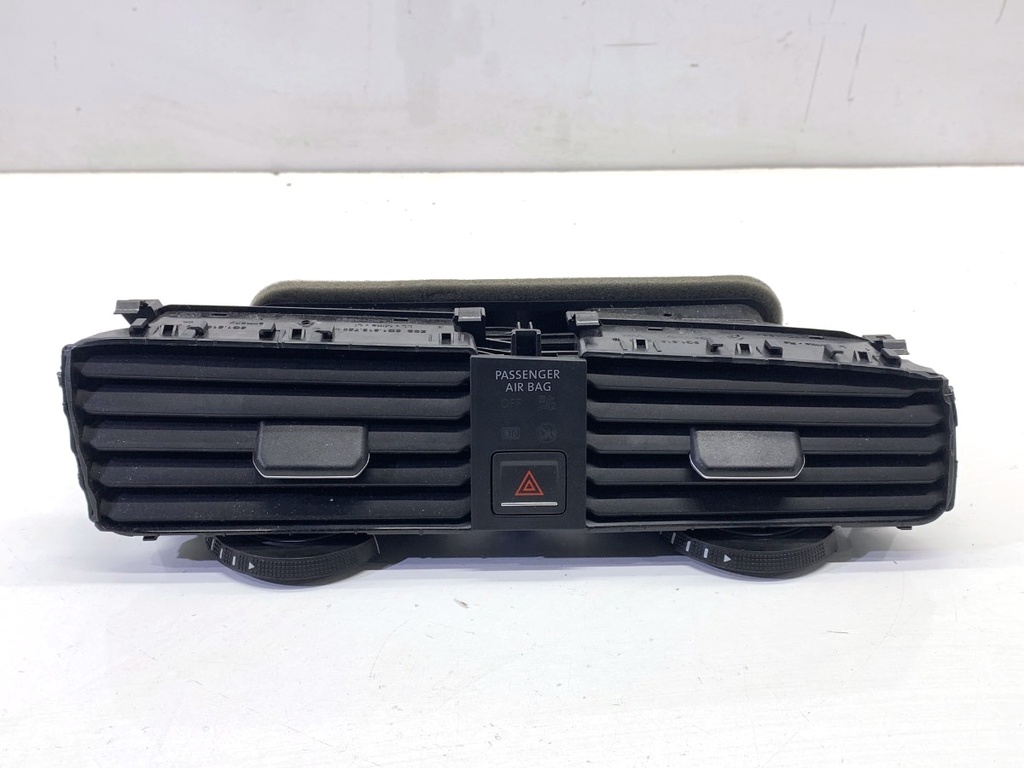 [STARK-875524] Rejilla de admisión frontal VW Golf VII Variant (BA5, BV5) 2013-2022