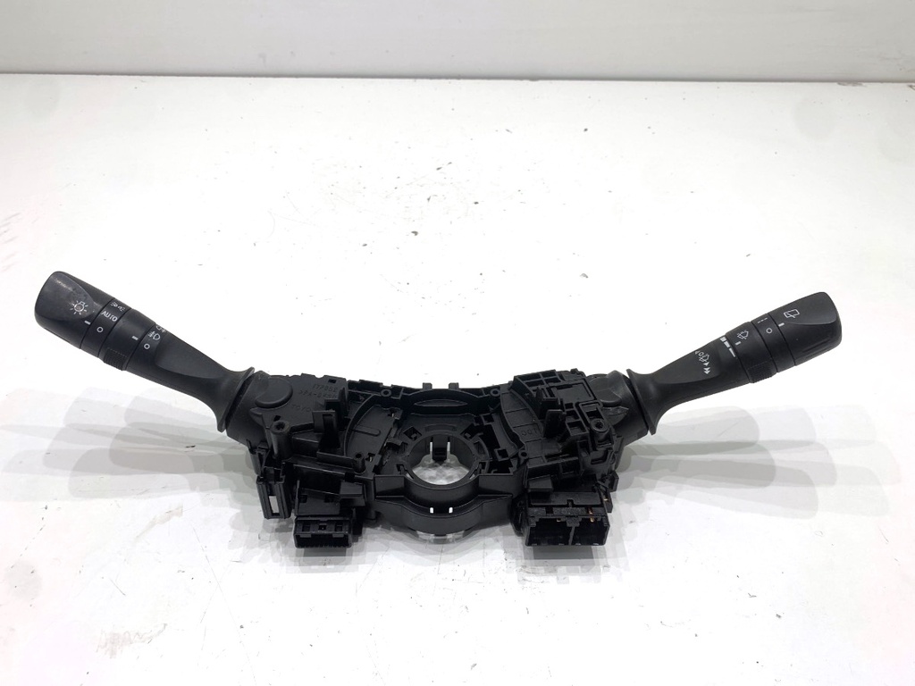 [STARK-894244] Conmutador combinado Toyota Auris Kombi (_E18_) 2013-2018 1.8 Hybrid