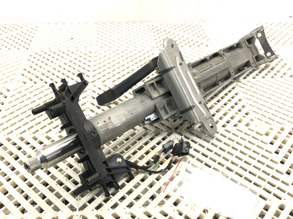[STARK-801504] Columna de dirección BMW Serie 5 (G30, F90) 2016-2022