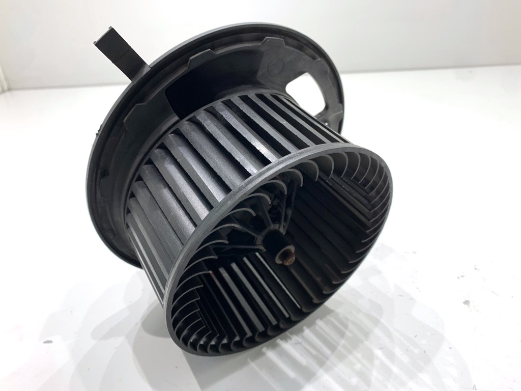 [STARK-862611] Ventilador de admisión BMW Serie 3 (E90) 2.0 110 kW 150 CV gasolina 2004-2007