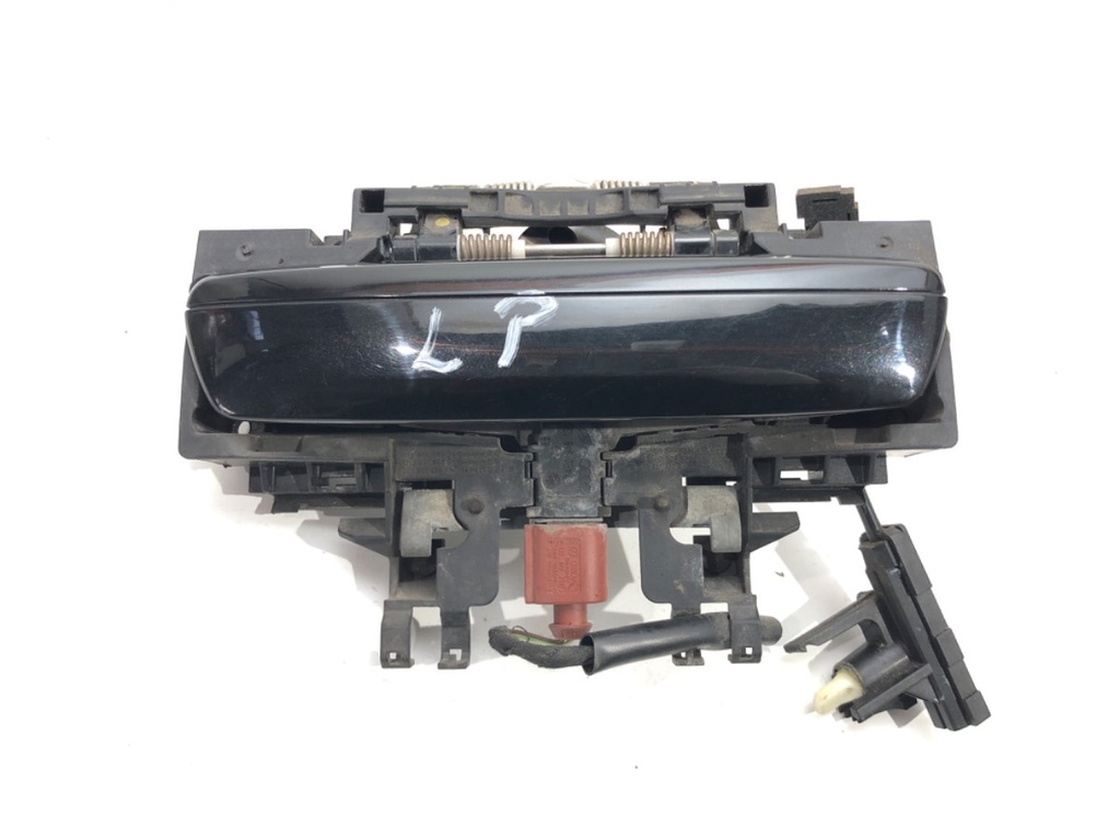 [STARK-558223] Manilla exterior delantera izquierda para AUDI A8 D3 (4E2, 4E8) 2002-2010