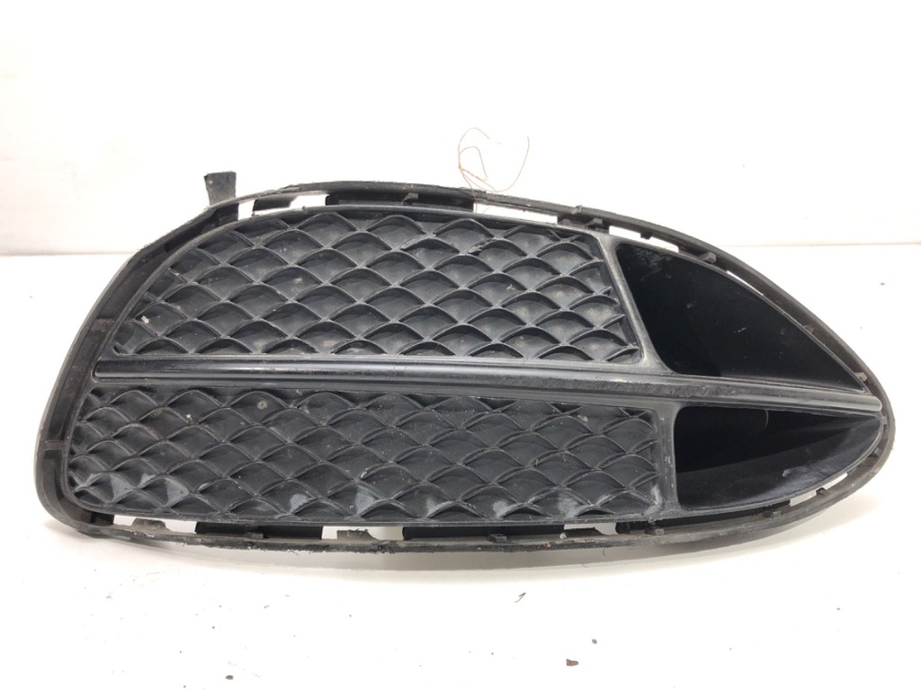 [STARK-573311] Rejilla de parachoques delantero para Mercedes-Benz Clase E (W212) 2009-2016