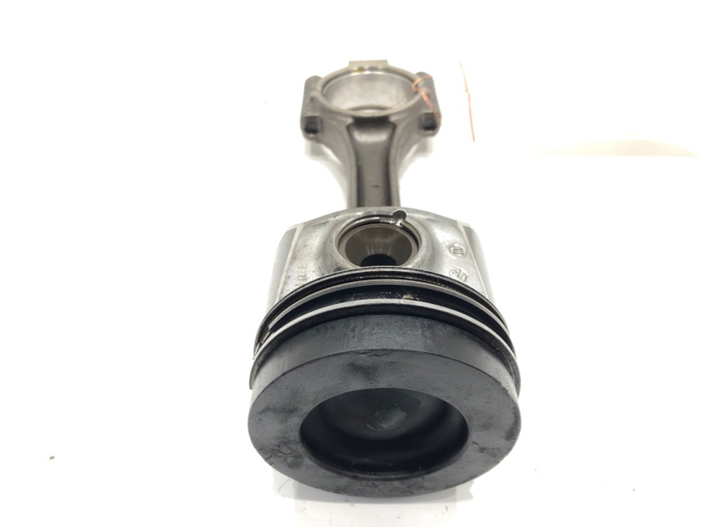 [STARK-663618] Pistón con biela SEAT León (5F1) 1.6 TDI 77 kW 105 CV 2012-2022