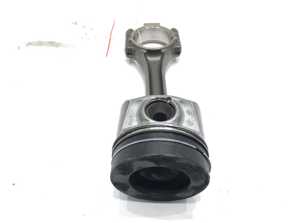 [STARK-663619] Pistón con biela SEAT León (5F1) 1.6 TDI 77 kW 2012-2022