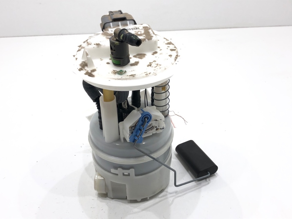 [STARK-679911] Bomba de combustible para Renault Clio V (B7) 1.0 TCe 100 74 kW (101 CV) 2019-2022