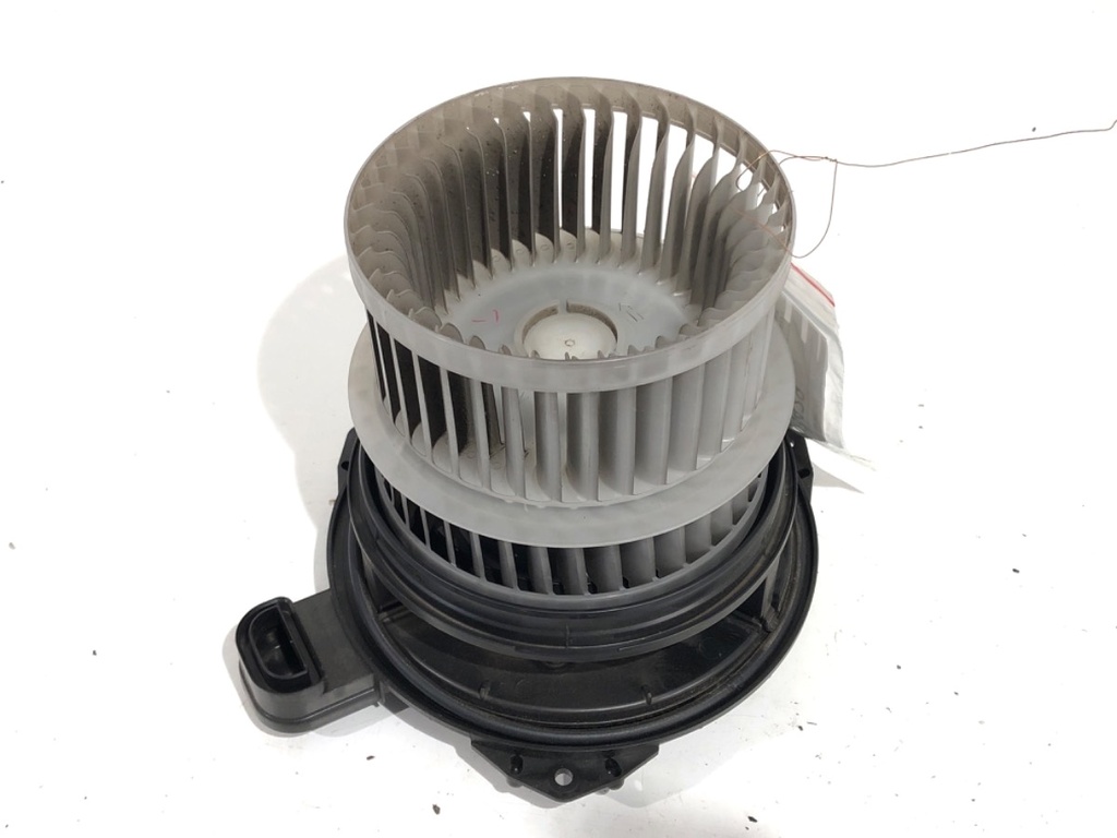 [STARK-733429] Ventilador de admisión de aire Toyota Corolla Kombi (_E21_) 2.0 Hybrid 2019-2022