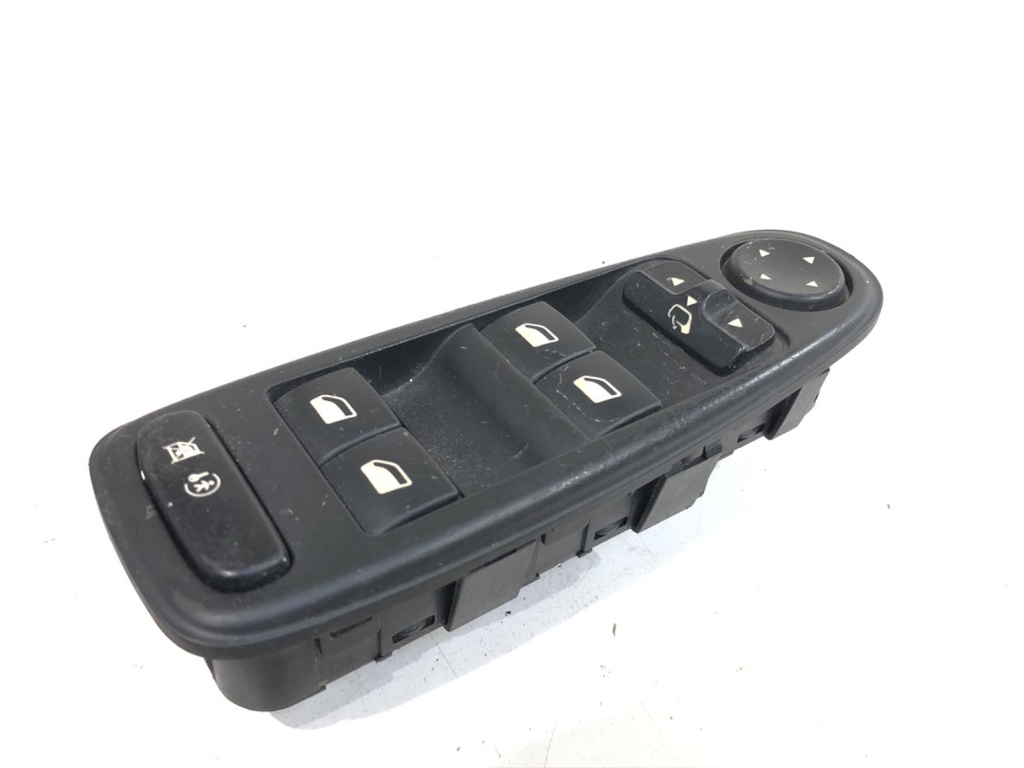 [STARK-785752] Interruptor de elevalunas CITROËN C4 PICASSO I 1.6 HDi 80 kW (109 CV) 2006-2011