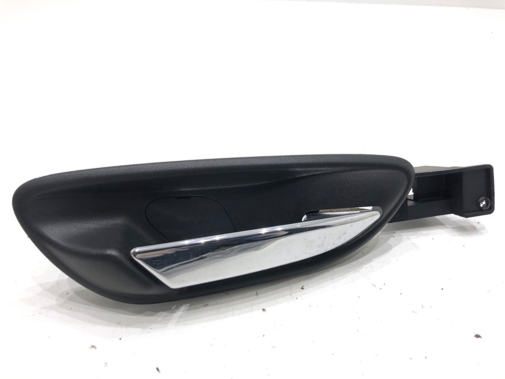 [STARK-792002] Manilla interior de puerta derecha delantera FIAT Bravo II 1.9 D Multijet