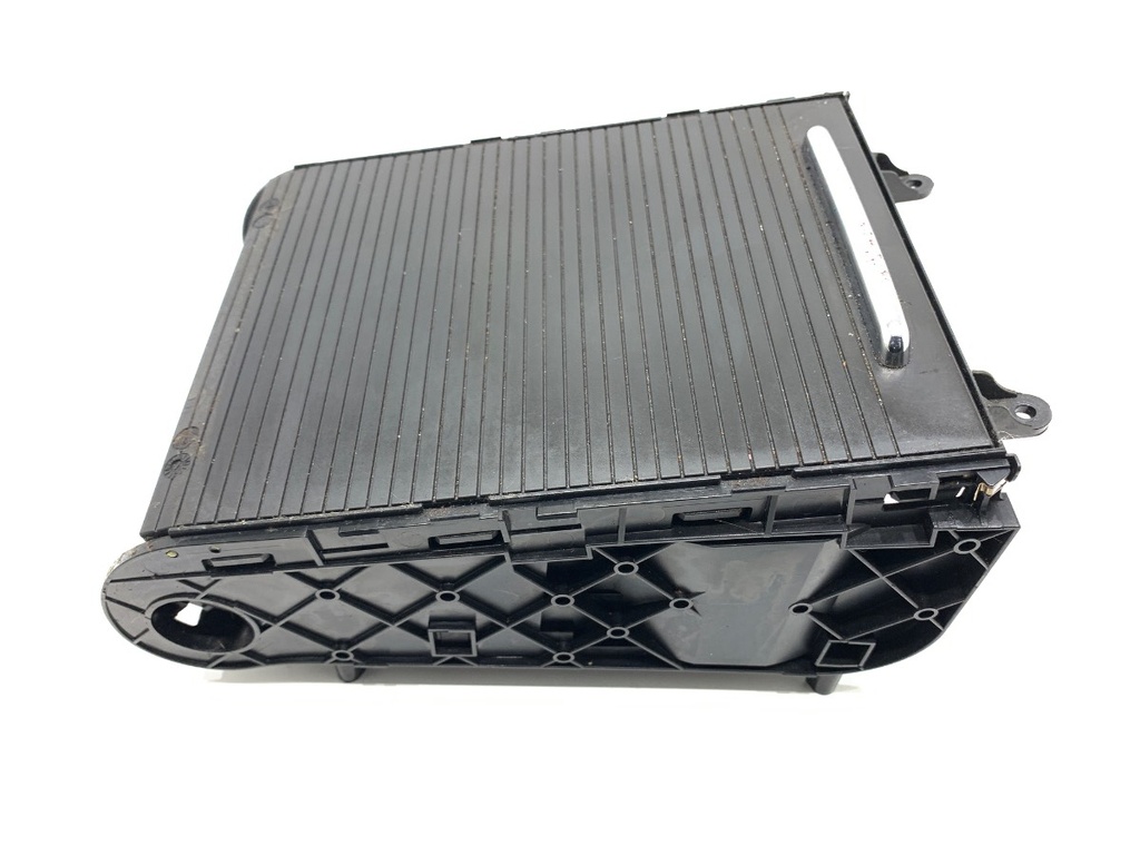 [STARK-792797] Portabebidas VW Passat B6 2005-2010 3C0858329A