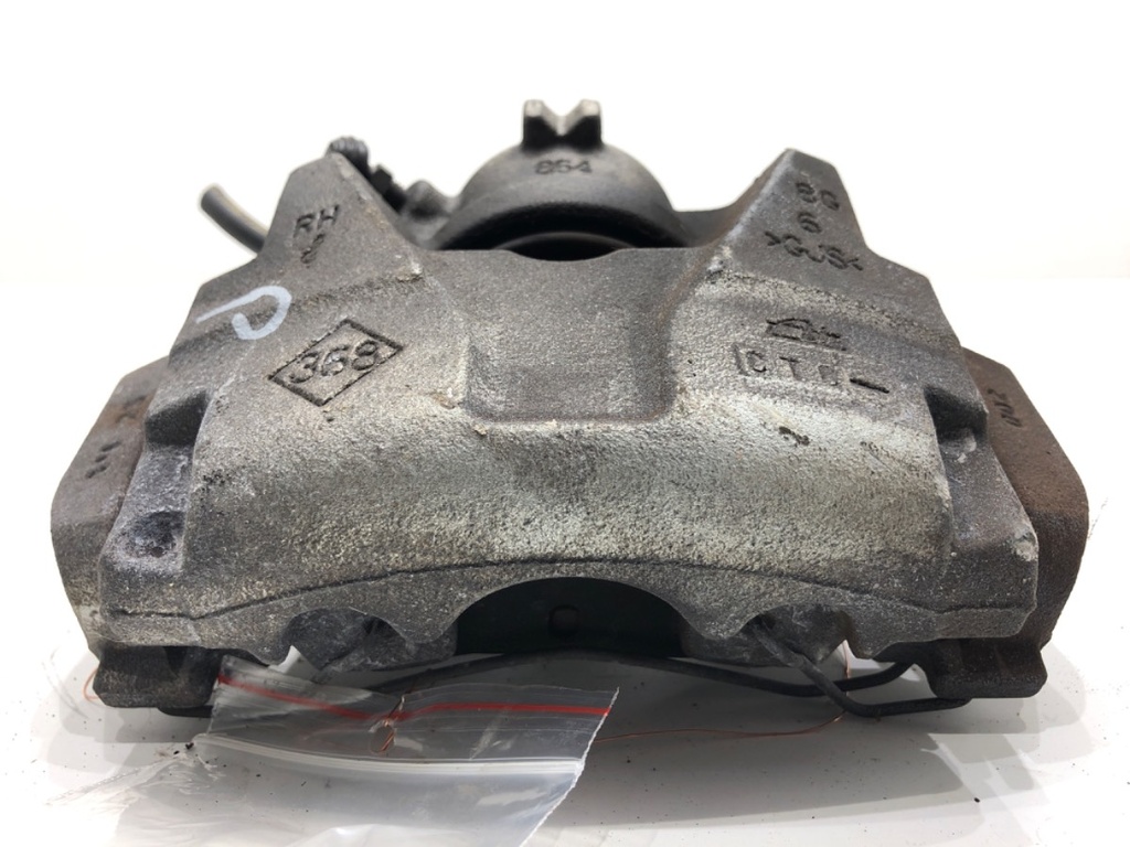 [STARK-809432] Pinza de freno delantera derecha Renault Clio V (B7_) 1.6 E-TECH 145 69 kW