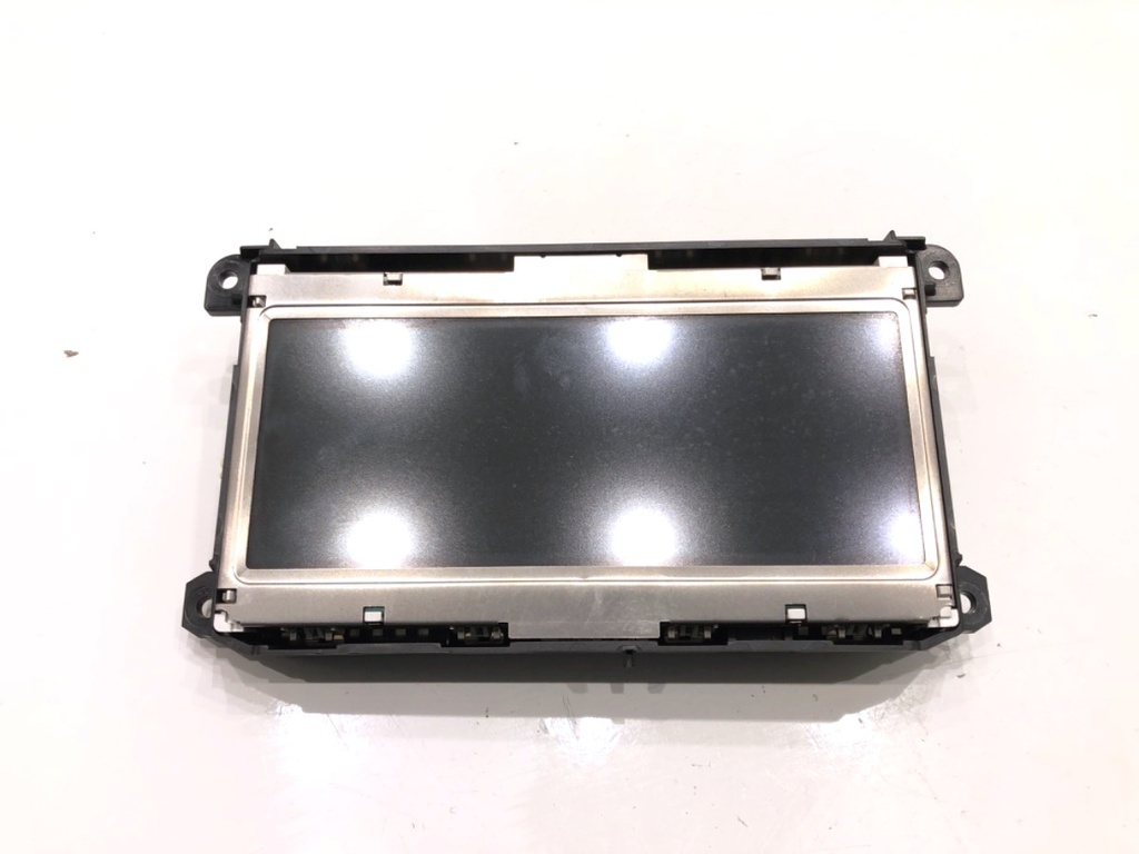 [STARK-823794] Display Audi A4 B8 Avant (8K5) 1.8 TFSI 2007-2015