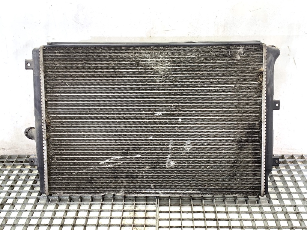 [STARK-830710] Radiador de agua VW Golf VI Variant (AJ5) 2.0 TDI 103 kW 2009-2013