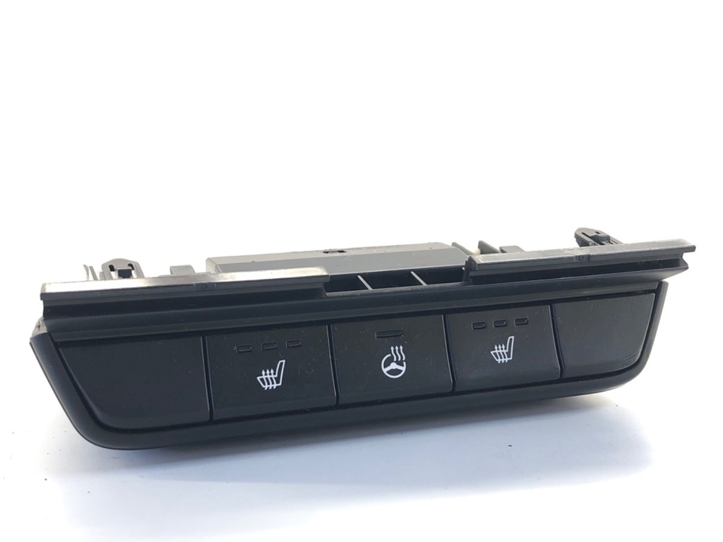 [STARK-831330] Interruptor de calefacción de asientos KIA Sportage IV (QL, QLE) 2015-2022