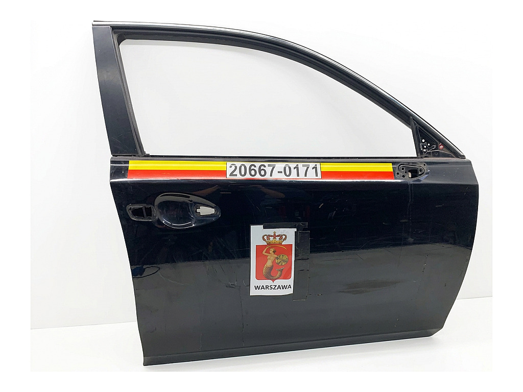 [STARK-920419] Puerta delantera derecha LEXUS CT (ZWA10_) 2010-2022