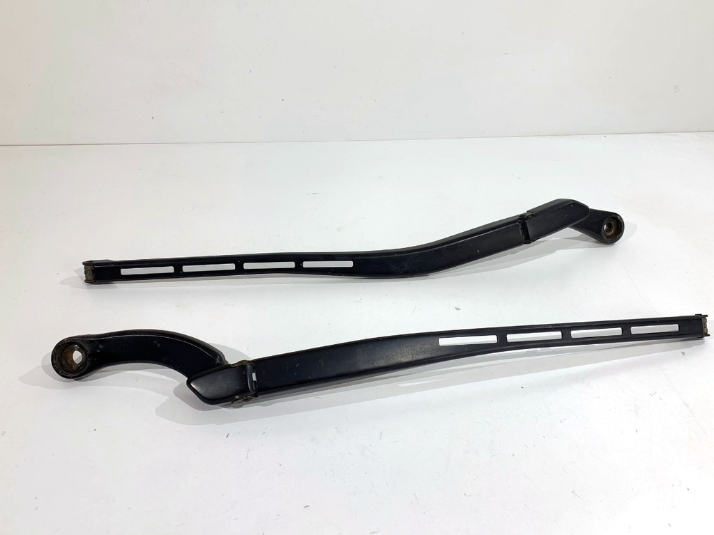 [STARK-844483] Brazo limpiaparabrisas delantero AUDI A4 B7 Avant (8ED) 2004-2008