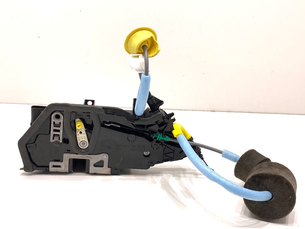 [STARK-906840] Cerradura de puerta delantera izquierda BMW Serie 3 Touring (G21/G81) 2019-2022