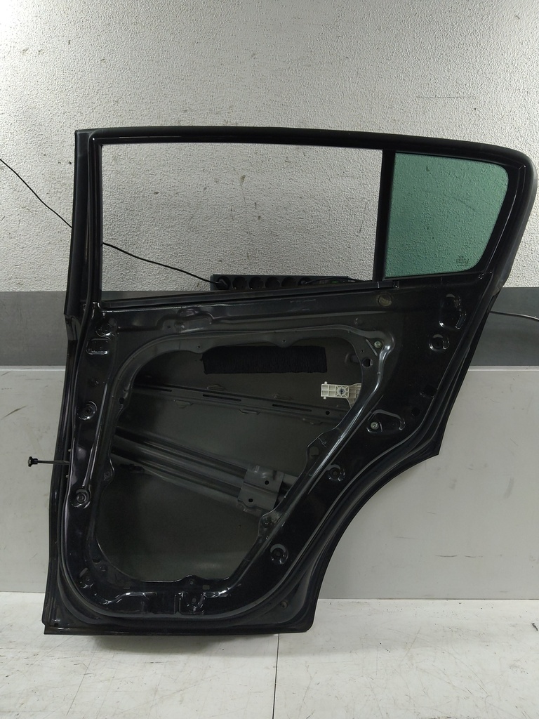 [MTD-536391] Puerta trasera derecha Kia Sportage