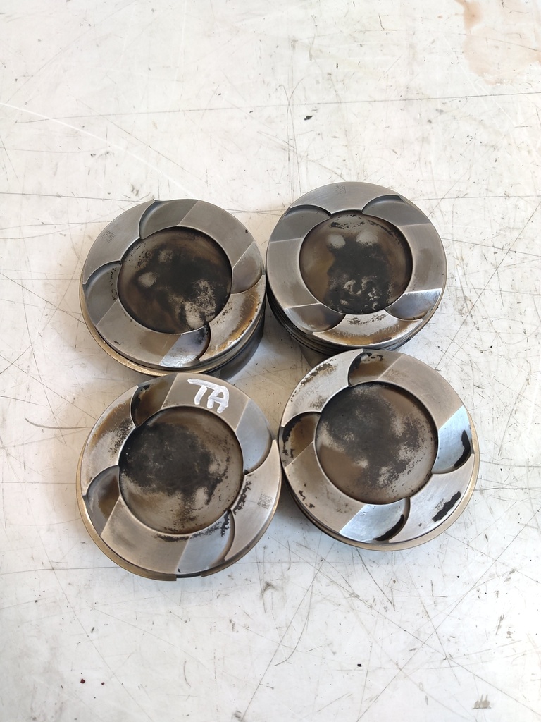 [MTD-536456] Juego de 4 pistones BMW Serie 4 2.0
