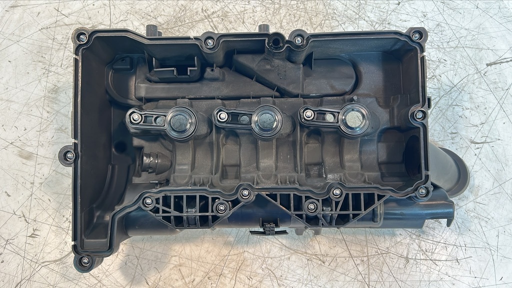 [MTD-536330] Tapa de balancines BMW Serie 1 F20/F21
