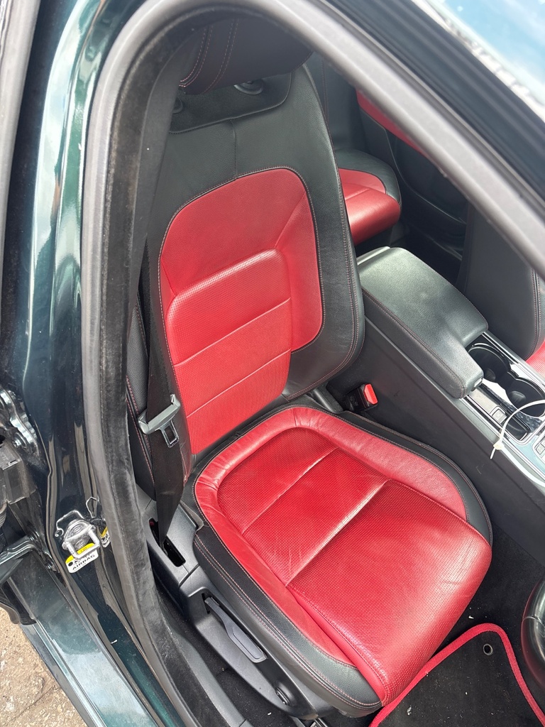 [EPE-124799] Asiento delantero derecho Jaguar XE 2015