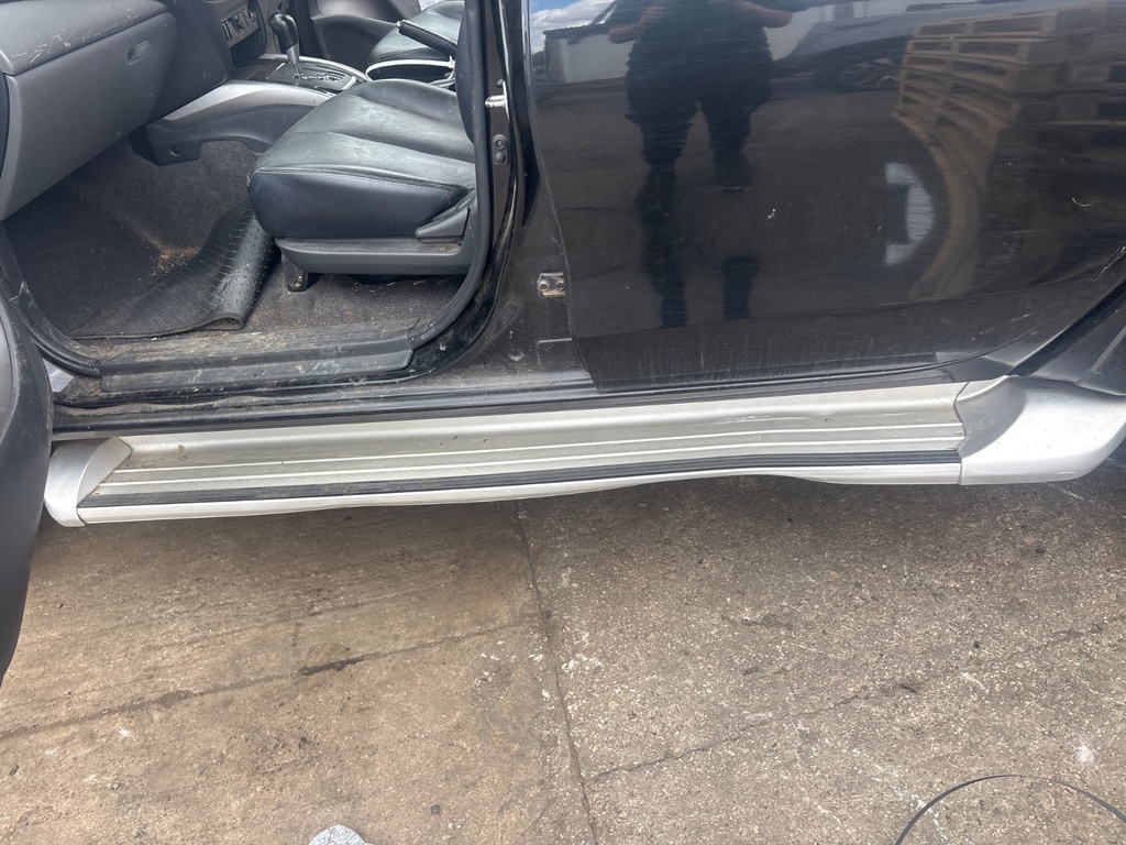 [EPE-124558] Faldón lateral izquierdo Fiat Fullback 2018