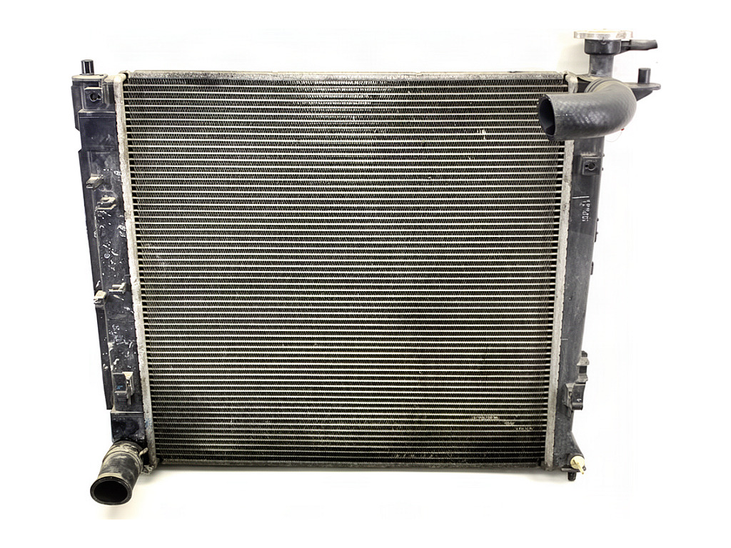 [STARK-944916] Radiador de agua KIA Sportage III (SL)