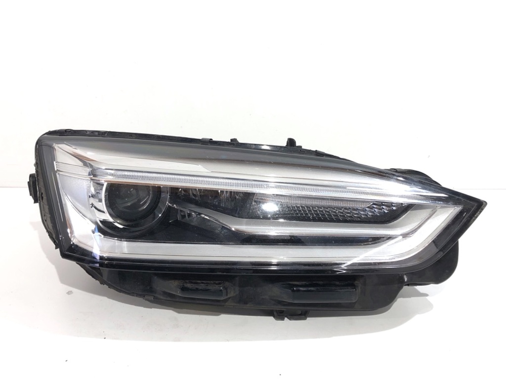 [STARK-784836] Faro delantero derecho Audi A5 (F53, F5P) 2016-2022