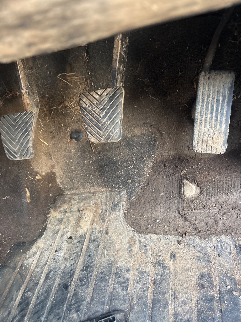 [EPE-124607] Conjunto de pedales Mitsubishi L200 / Triton