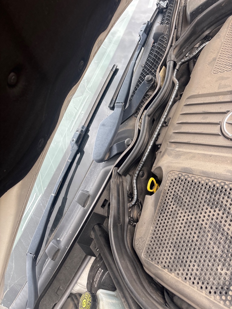 [EPE-124671] Motor de limpiaparabrisas delantero Mercedes C-Klasse 2013