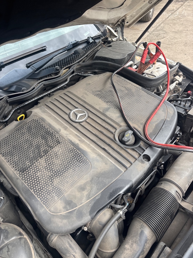 [EPE-124677] Tapa de balancines Mercedes C-Klasse 2.2 OM651.911