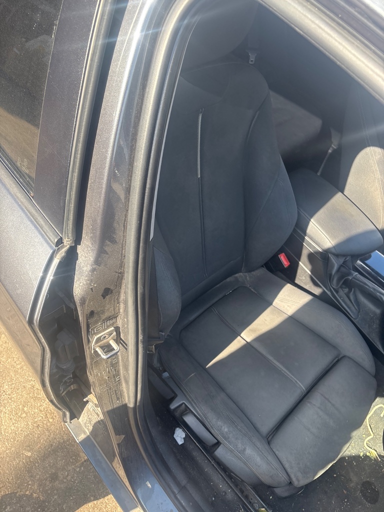 [EPE-125101] Asiento delantero derecho BMW Serie 1 (F20)